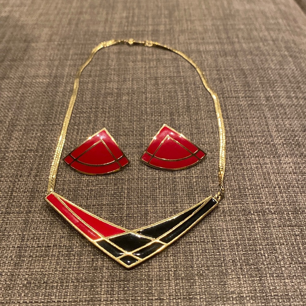 AVON Red, Black Abstract Necklace, Pierced Earrings Set, Vintage, 16-1/2”